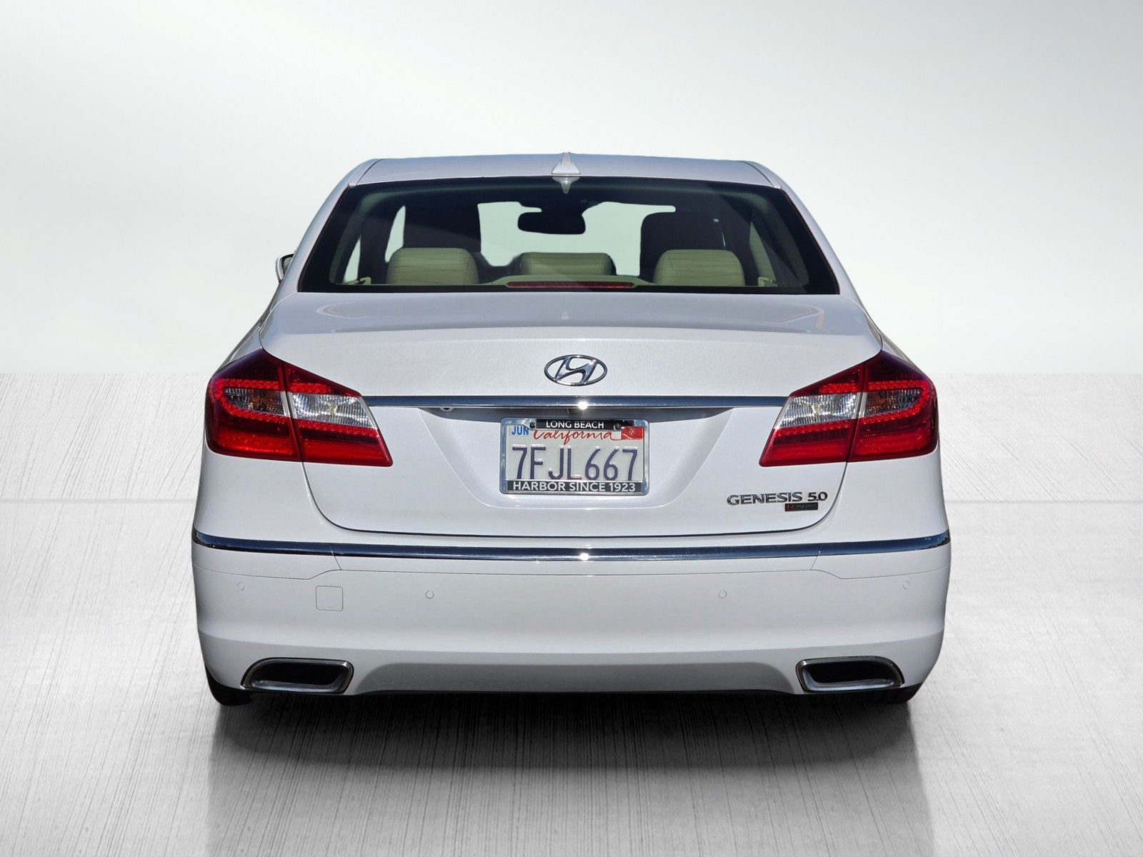 2013 Hyundai Genesis 5.0 R-Spec photo 6
