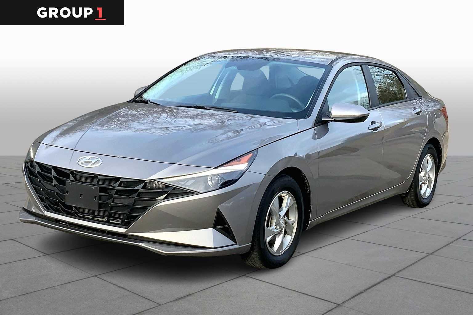 2023 Hyundai Elantra SE