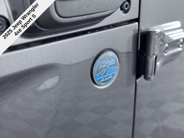 2025 Jeep Wrangler Sport S 4xe photo 15