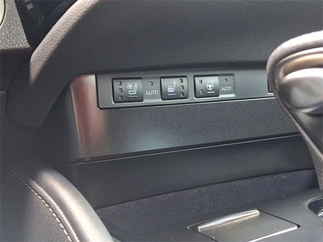 2023 Lexus ES 350 F SPORT Handling photo 32