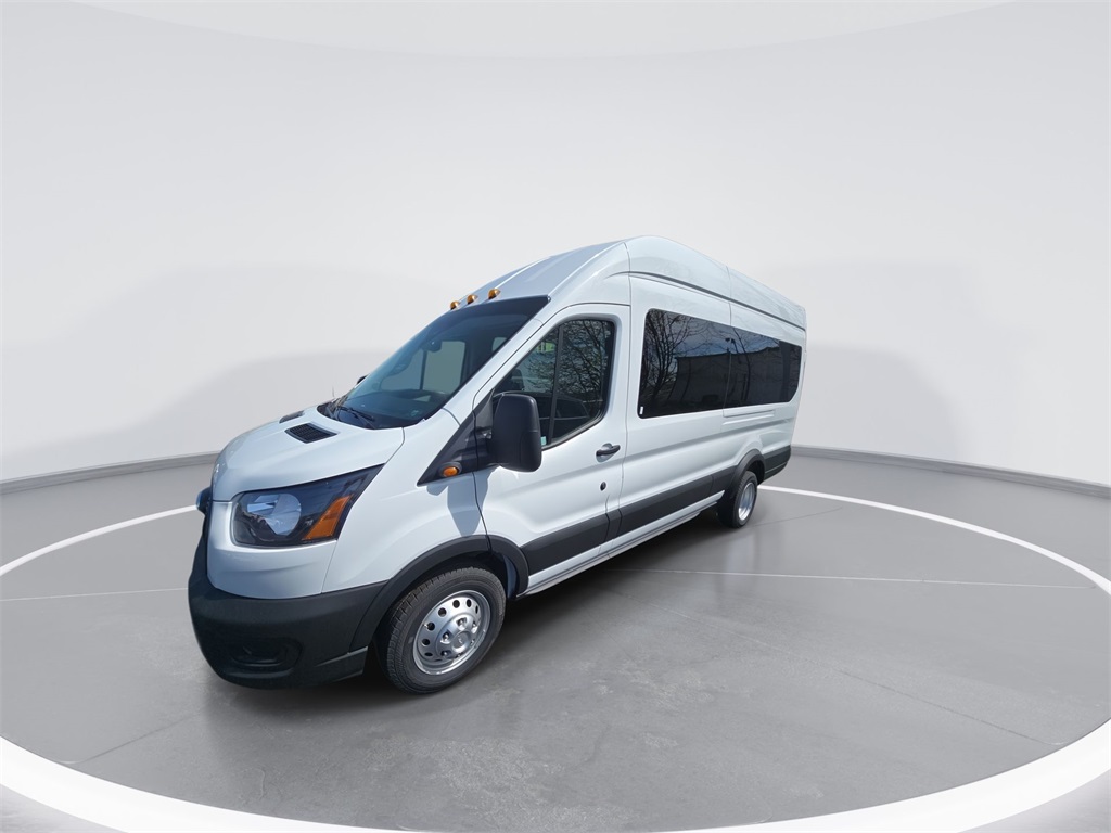 2025 Ford Transit Passenger XL photo 3