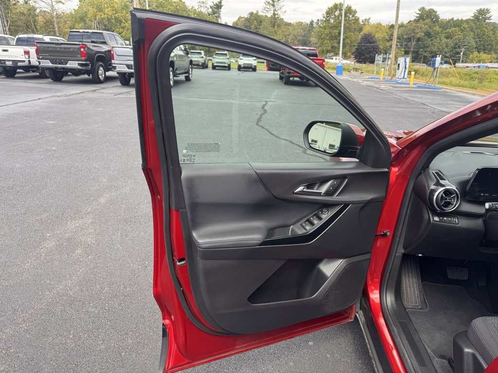 2025 Chevrolet Equinox LT photo 18