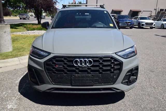 2021 Audi SQ5 Prestige photo 3