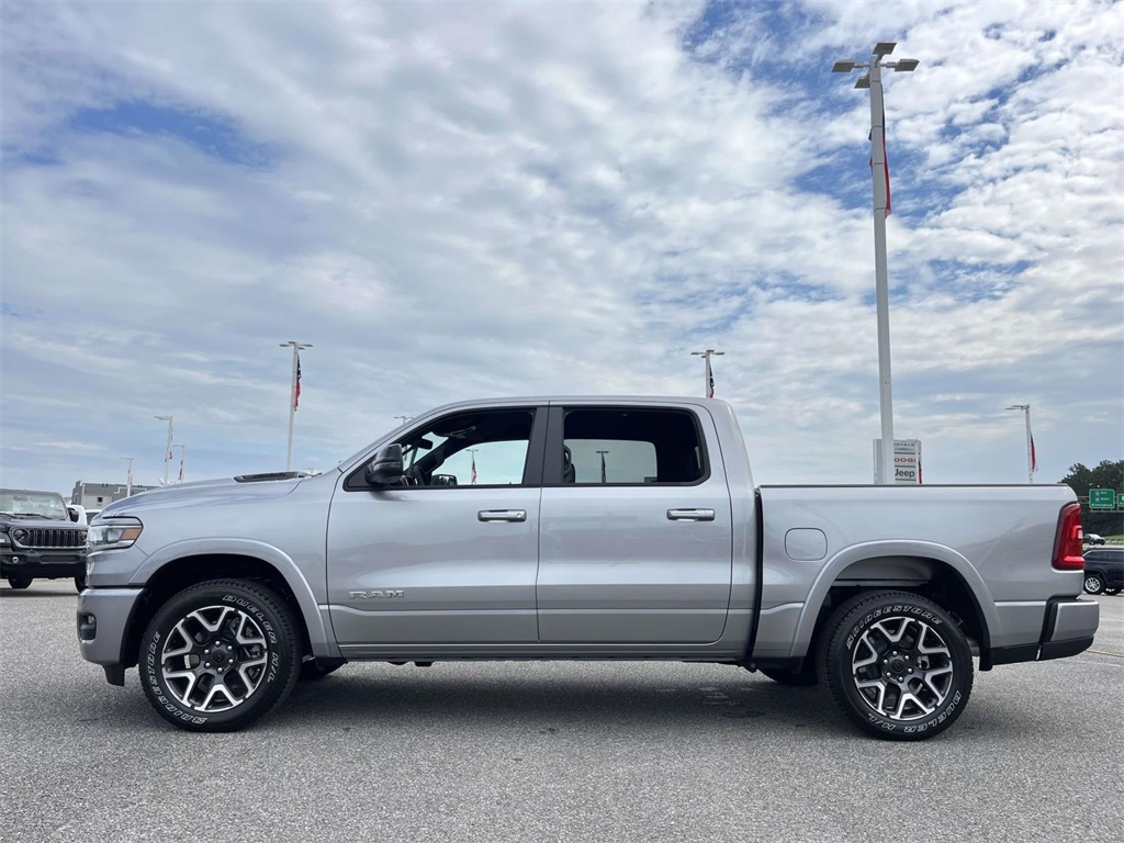 2026 Ram 1500 Laramie photo 4