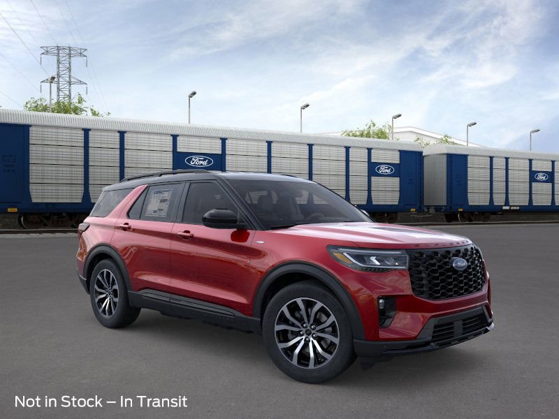 2025 Ford Explorer ST-Line photo 3