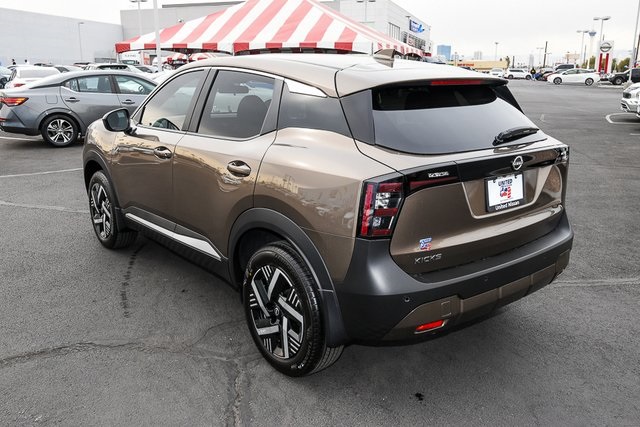 2026 Nissan Kicks SV photo 3