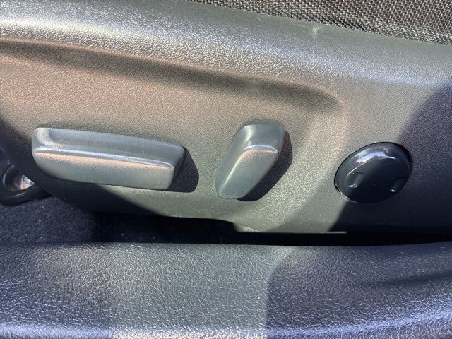 2017 Toyota Camry XLE XSE photo 17