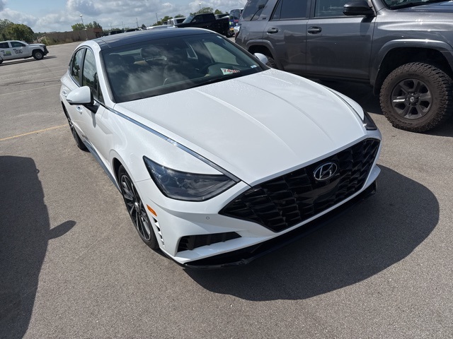 2023 Hyundai Sonata Limited photo 3