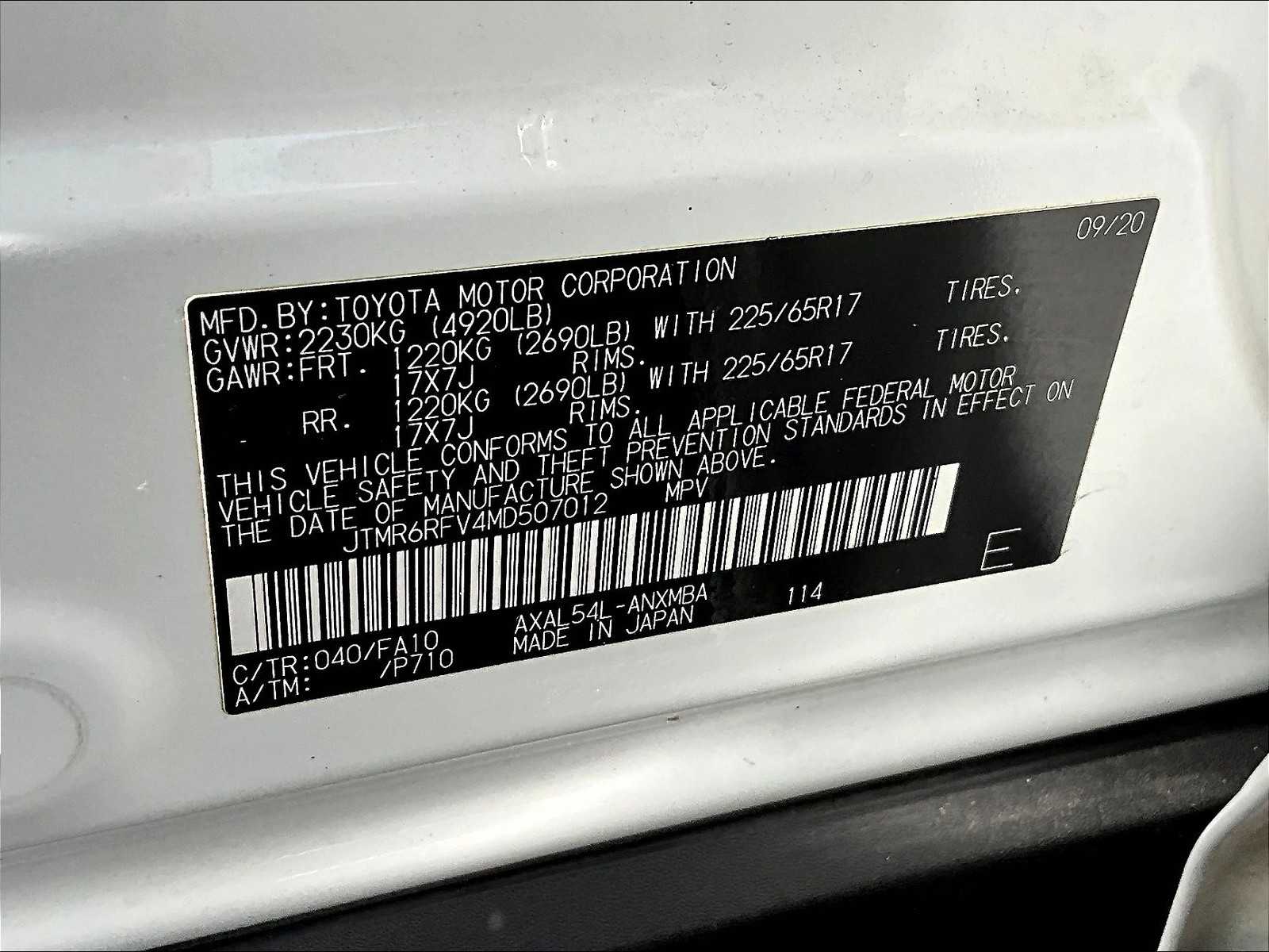 2021 Toyota RAV4 XLE photo 34
