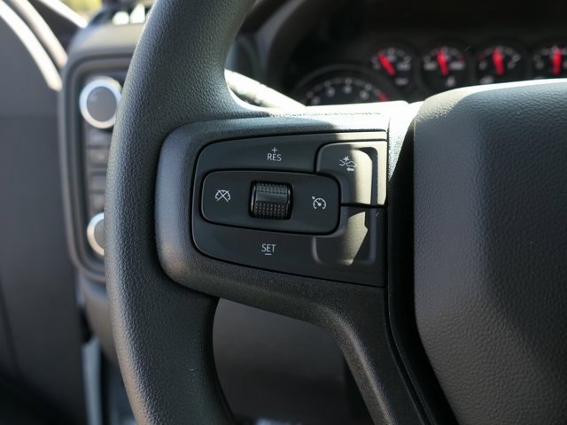 2025 Chevrolet Silverado 1500 Custom photo 17