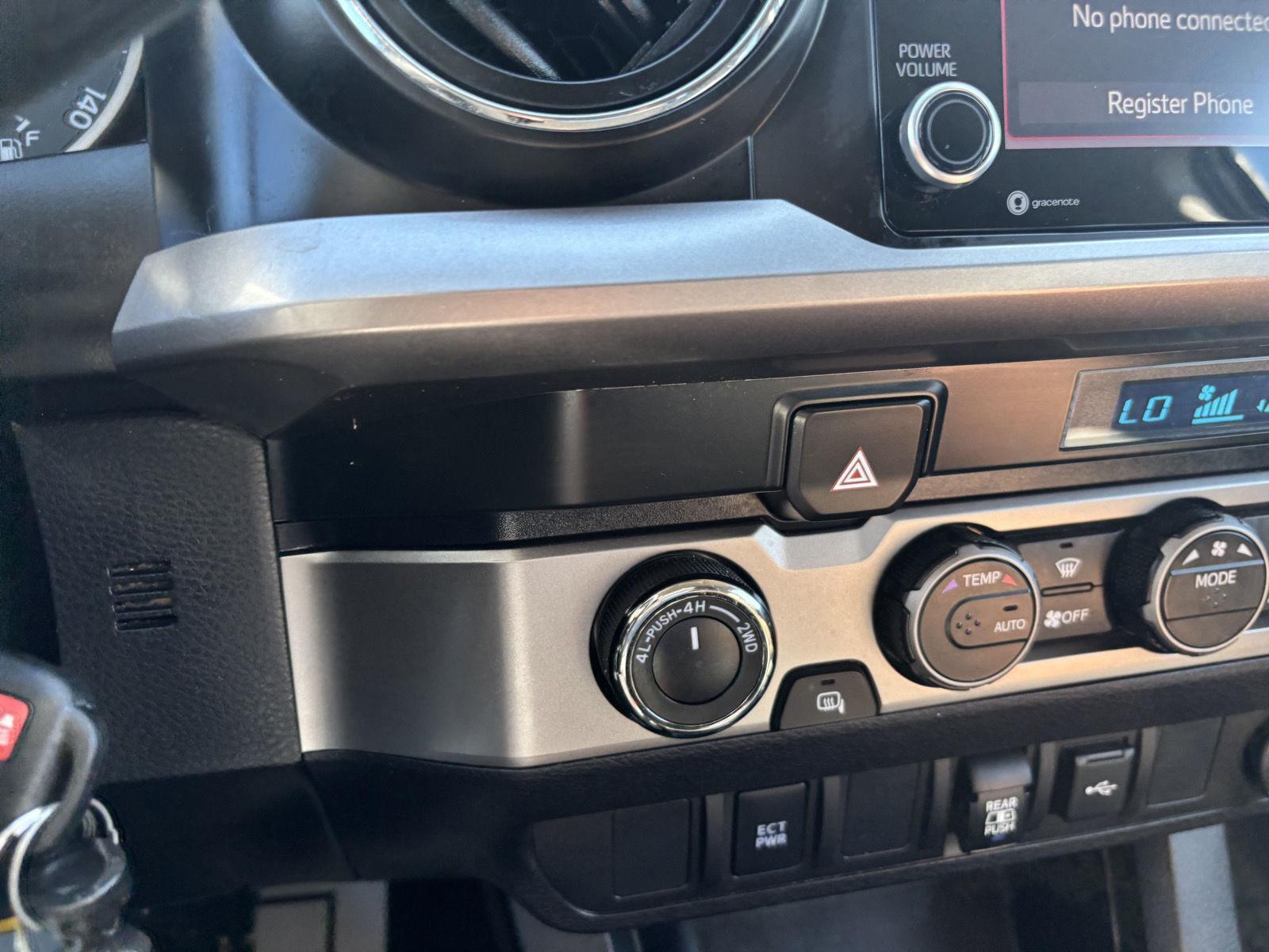 2022 Toyota Tacoma SR5 V6 photo 23