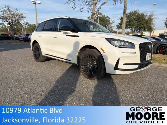 2023 Lincoln Corsair Base