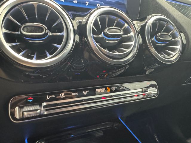 2025 Mercedes Benz GLA 250 photo 34