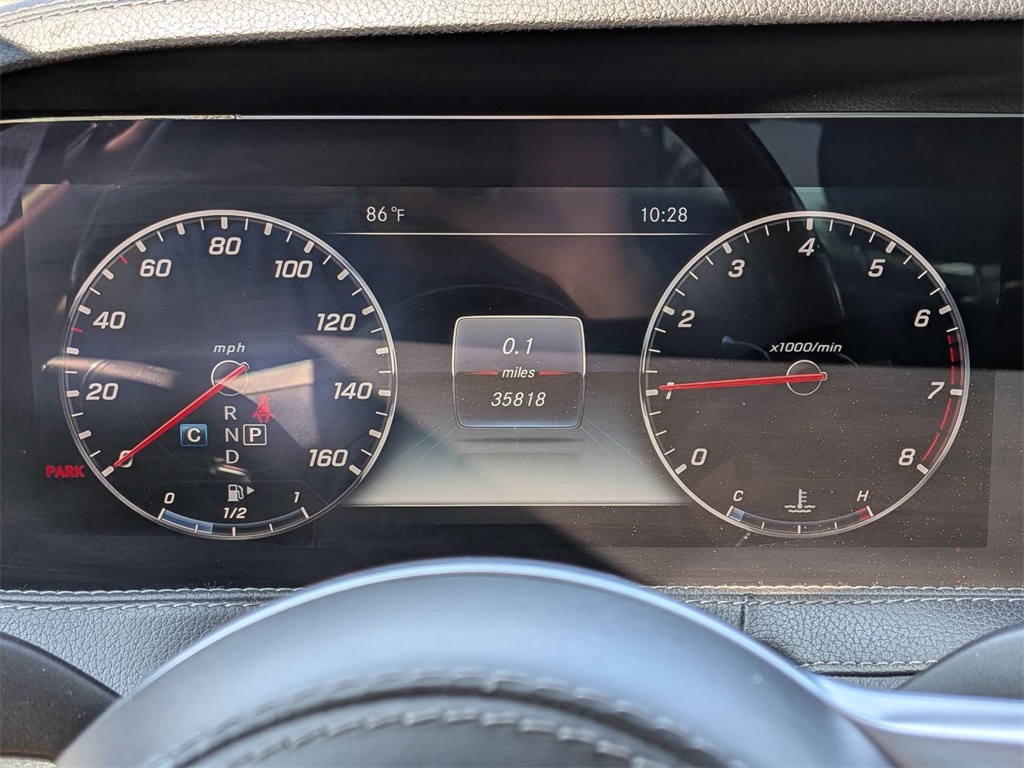 2019 Mercedes Benz S 560 photo 2
