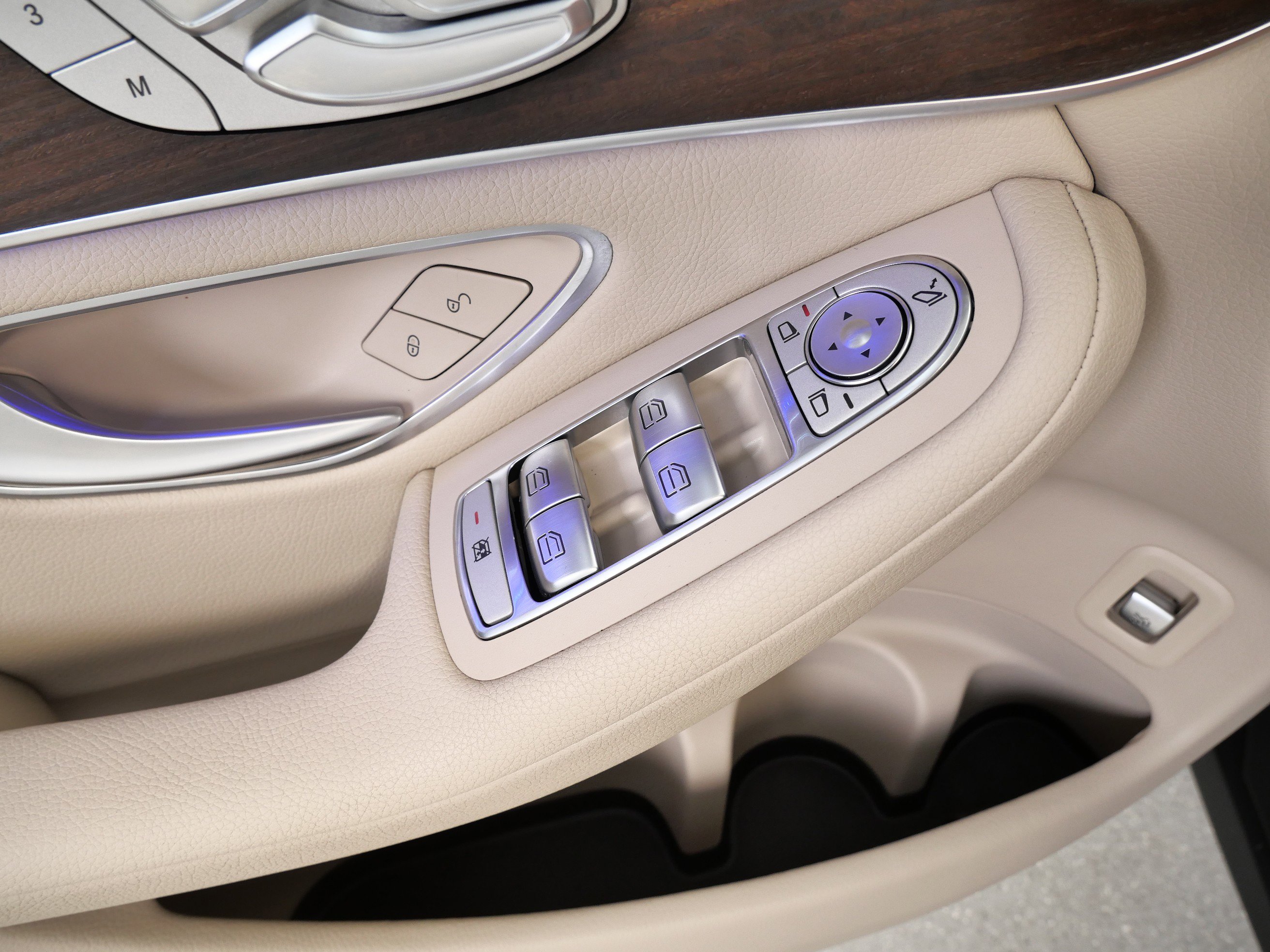 2022 Mercedes Benz GLC 300 4MATIC photo 29