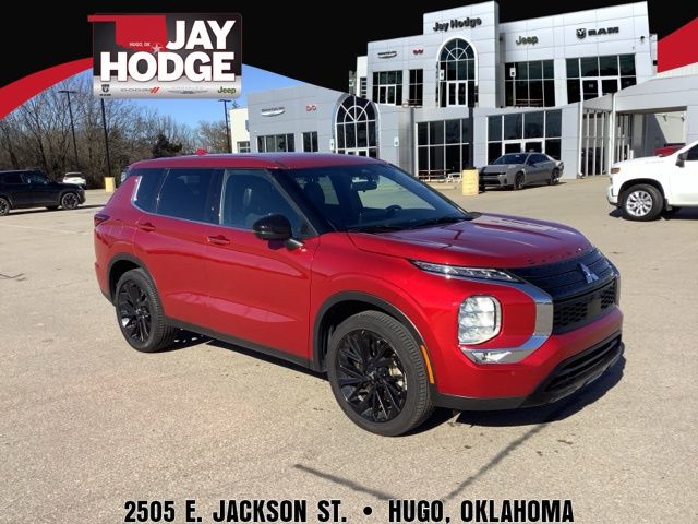 2023 Mitsubishi Outlander SE Black Edition