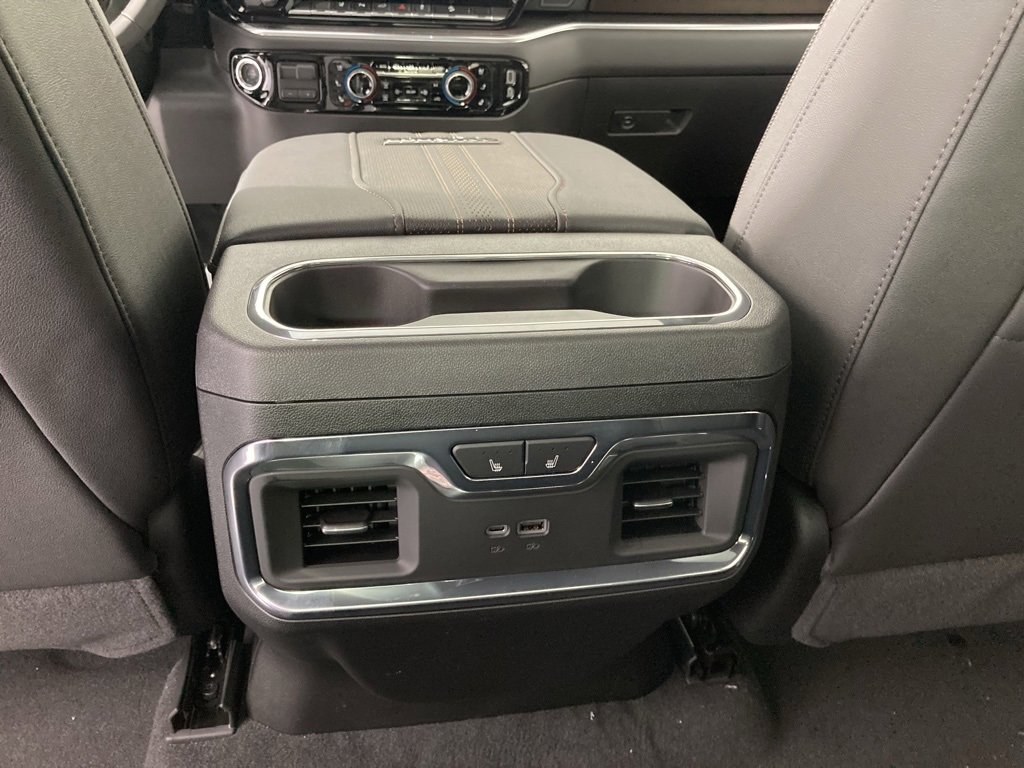 2026 Chevrolet Silverado 3500HD High Country photo 15