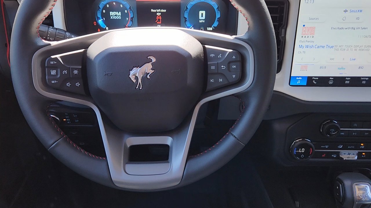 2025 Ford Bronco Heritage First Edition photo 17