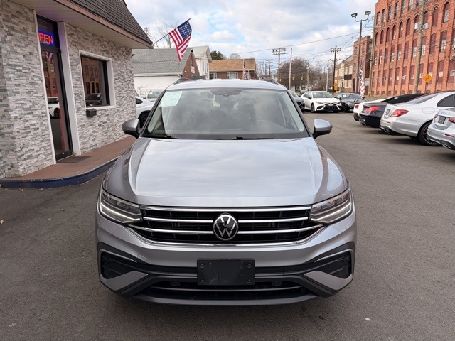 2023 Volkswagen Tiguan S photo 2