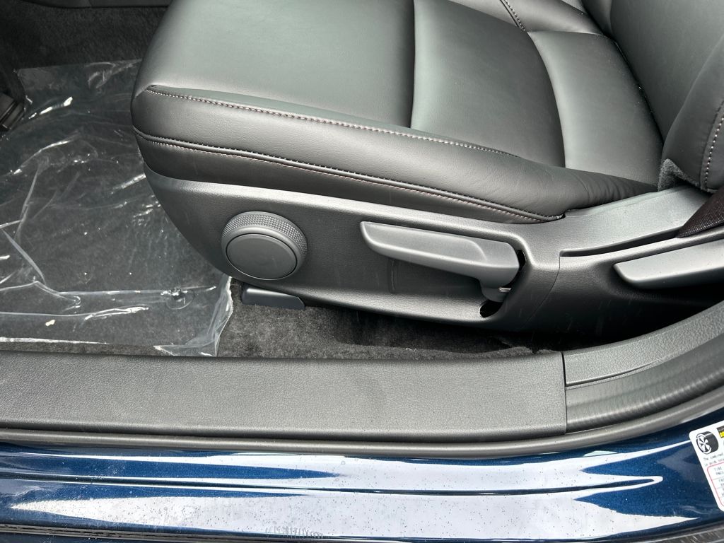 2026 Mazda Mazda3 2.5 Select Sport Base photo 13