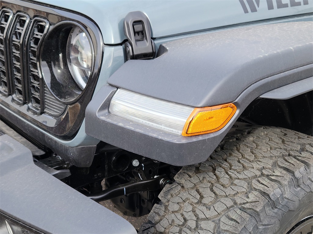 2025 Jeep Wrangler Willys photo 9