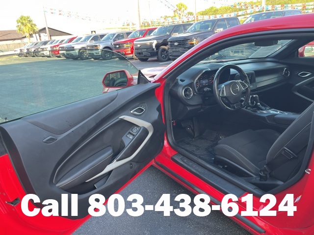 2019 Chevrolet Camaro 1LT photo 3