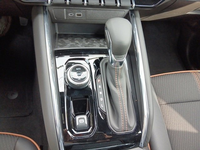 2025 Gmc Canyon AT4 photo 15