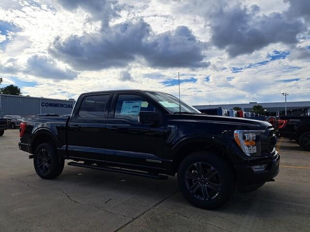 2023 Ford F-150 XLT photo 3