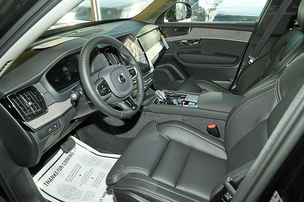 2026 VOLVO XC90 - Image 7