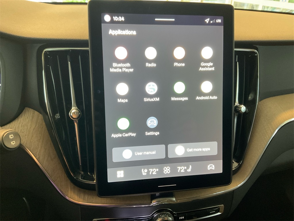 2026 Volvo XC60 B5 Plus photo 20