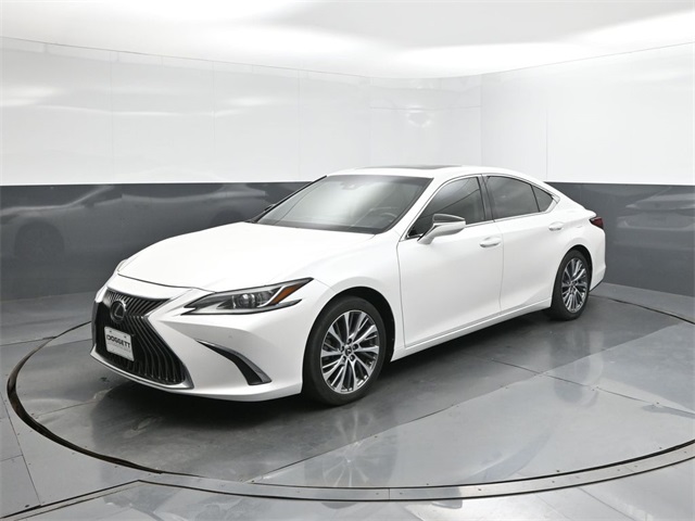 2019 Lexus ES 350's photo