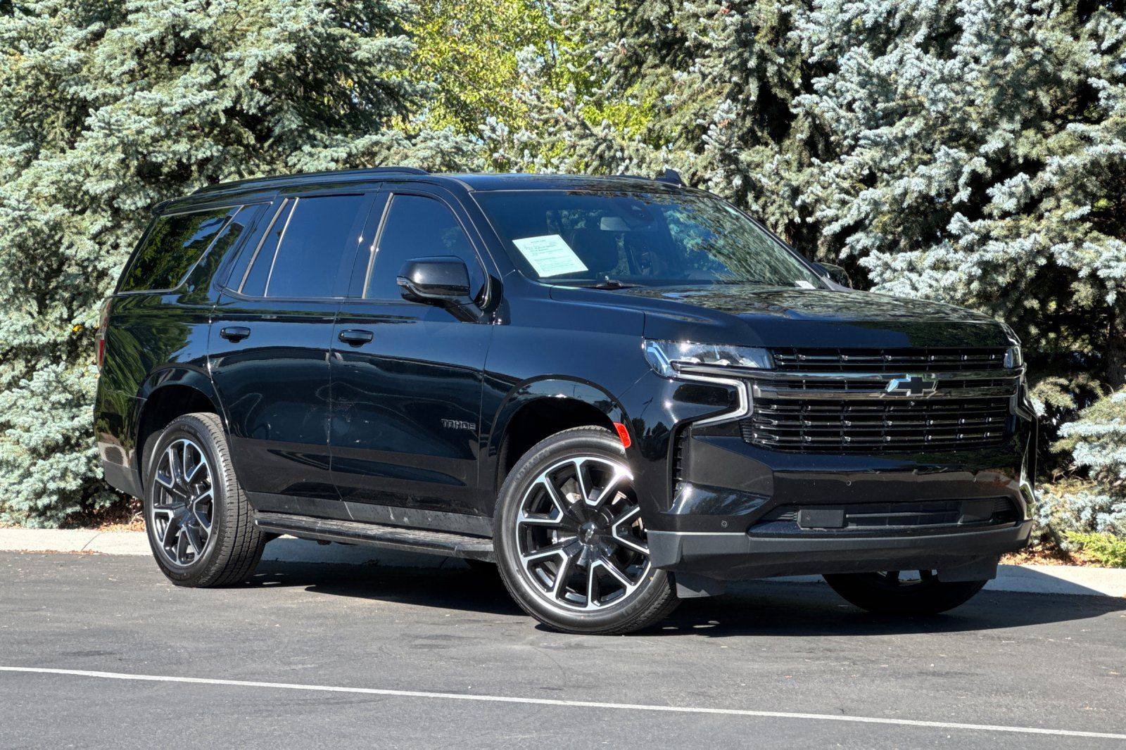 2021 Chevrolet Tahoe RST photo 2