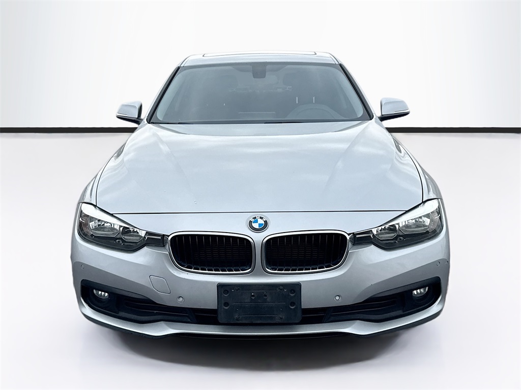 2017 Bmw 320i xDrive photo 2