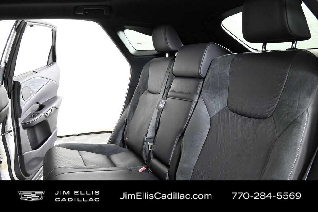 2024 Lexus RX Luxury photo 19