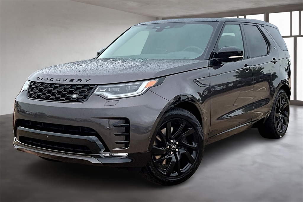 2025 Land Rover Discovery Dynamic SE's photo