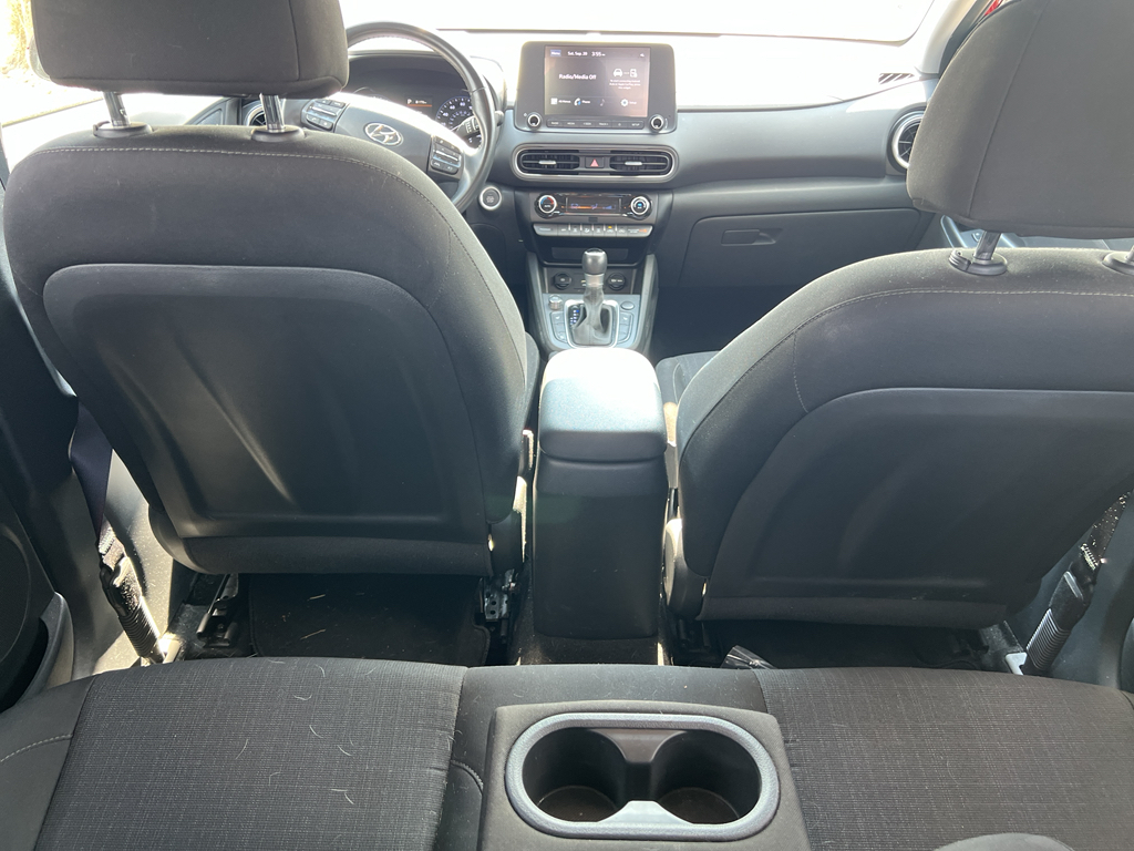2022 Hyundai Kona SEL photo 10