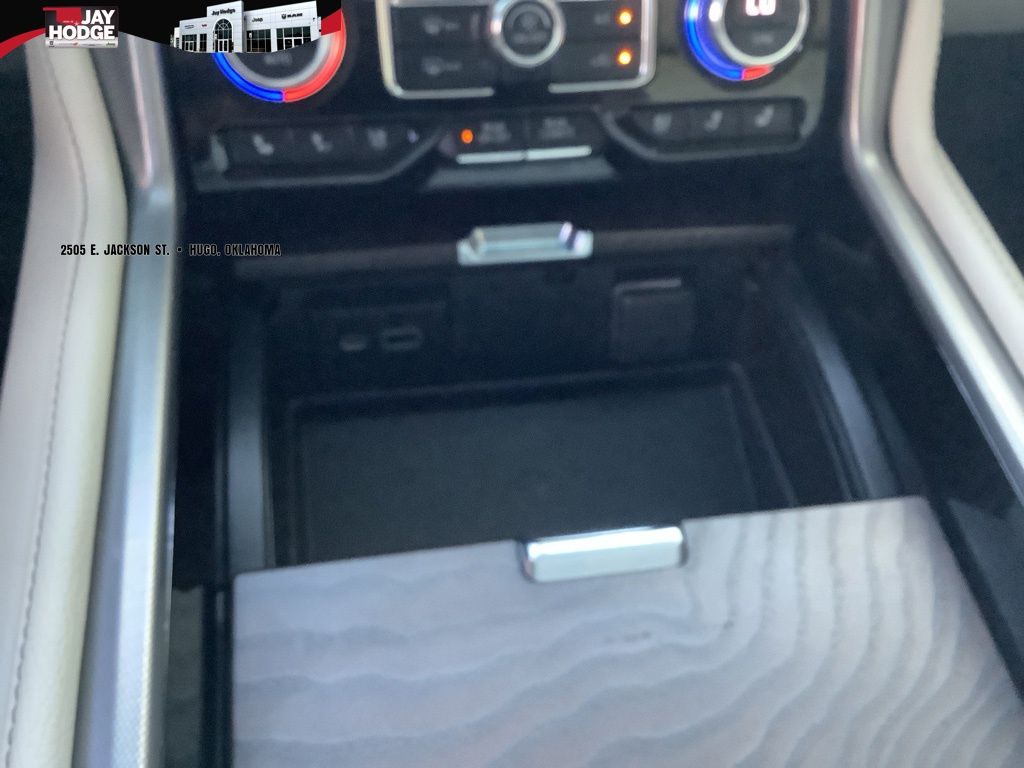 2022 Gmc Yukon XL Denali photo 16