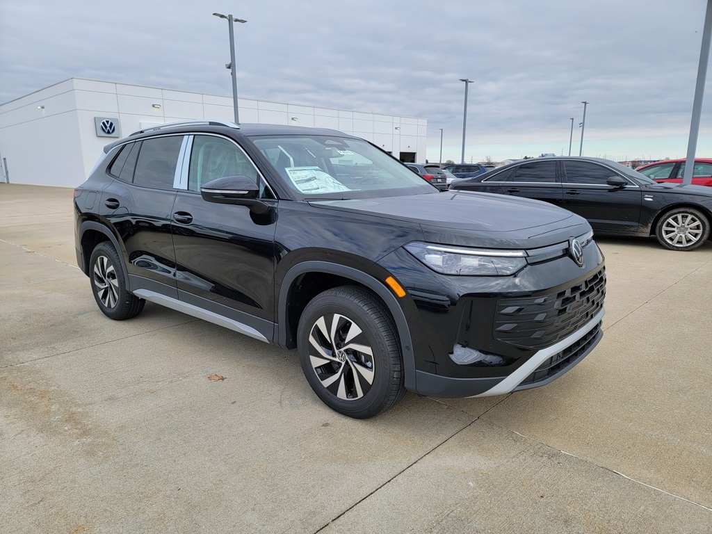 2026 Volkswagen Tiguan S's photo