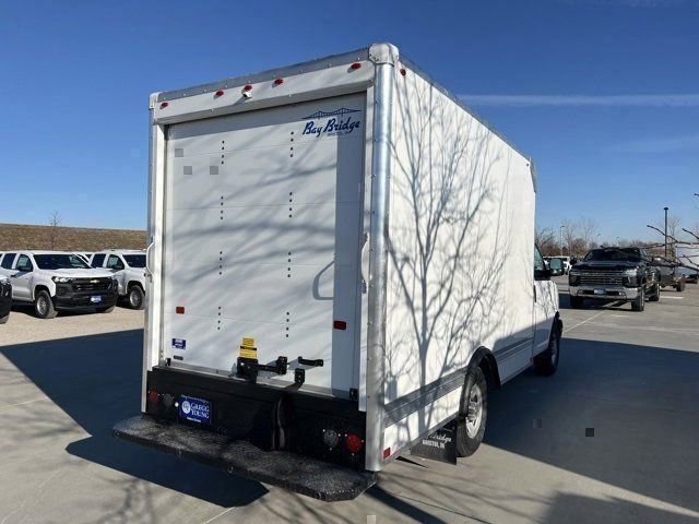 2024 Chevrolet Express Cutaway 3500 photo 8