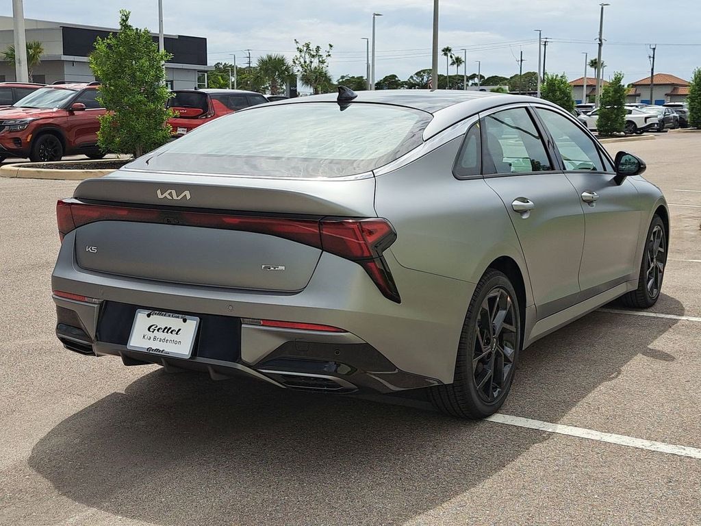 2026 Kia K5 GT-Line photo 5