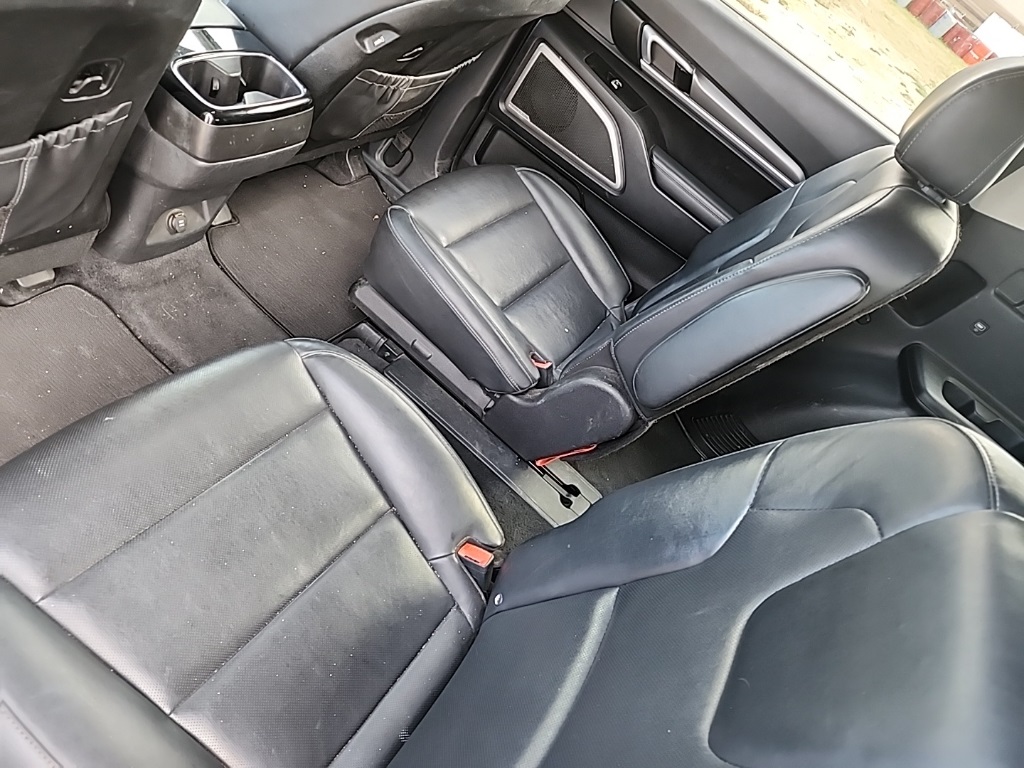 2020 Kia Telluride S photo 9