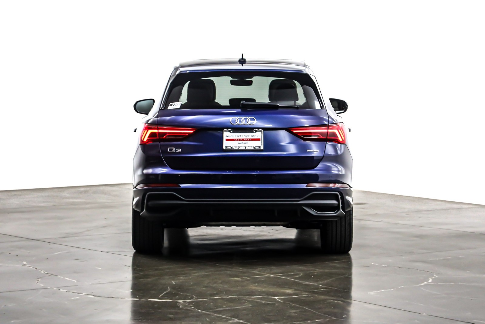 2023 Audi Q3 S line Premium Plus 45 TFSI photo 3