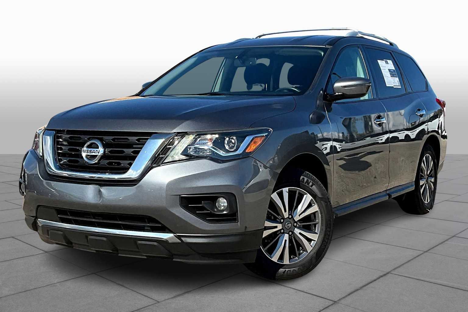 2018 Nissan Pathfinder SV