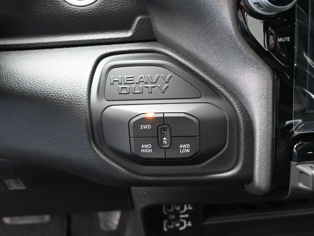 2026 Ram 2500 Tradesman photo 2