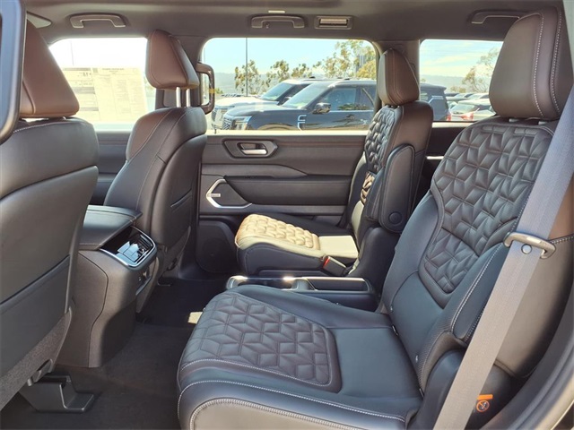 2026 Nissan Armada Platinum photo 9