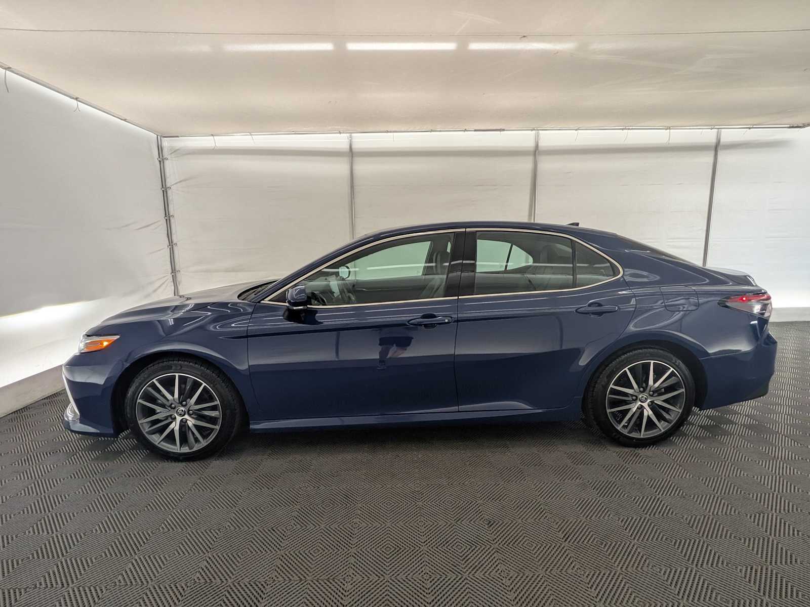 2024 Toyota Camry XLE photo 2