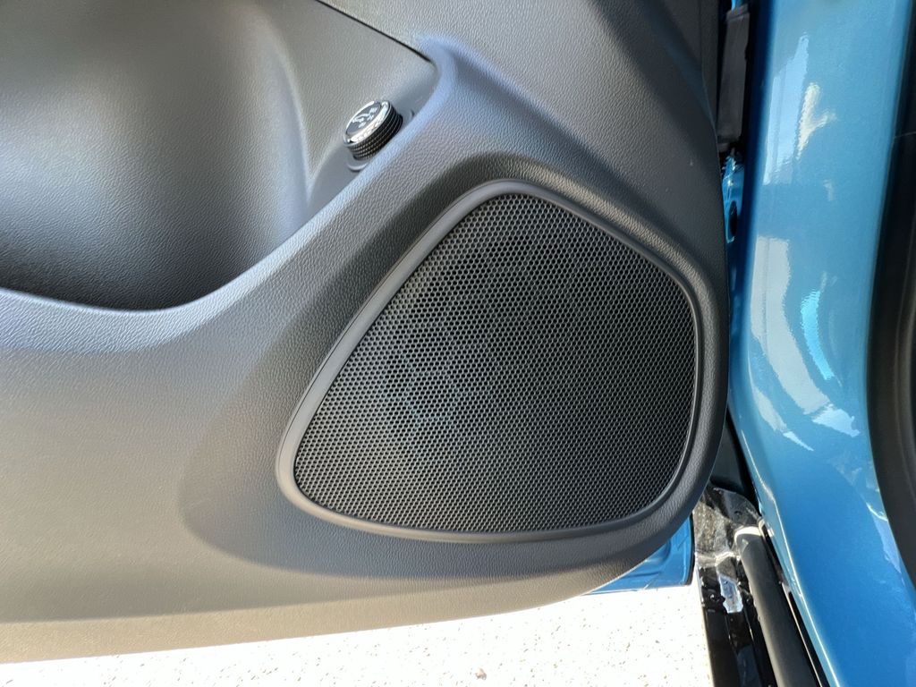 2026 Buick Encore GX Sport Touring photo 18