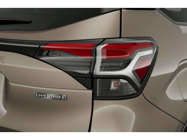 2025 Subaru Forester Touring photo 11