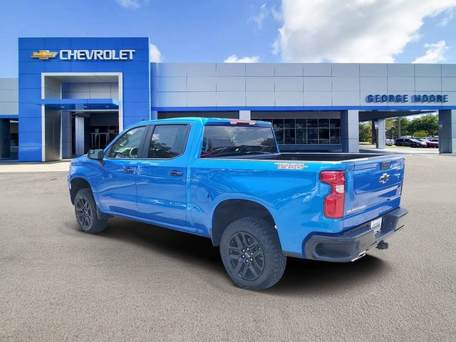 2025 Chevrolet Silverado 1500 LT photo 3