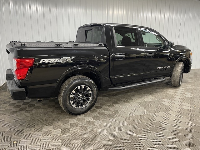 2019 Nissan Titan PRO-4X photo 3